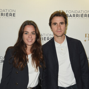 Anouchka Delon et son compagnon Julien Dereims - Remise du prix de La Fondation Barrière pour la pièce "Skorpios Au Loin" au théâtre des Bouffes-Parisiens à Paris, France, le 18 octobre 2018. © Coadic Guirec/Bestimage 