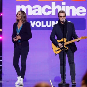 Exclusif - Zazie, Axel Bauer chantent leur tube "A ma place" - Enregistrement de l'émission "Génération Hit Machine Vol. 2" au Dôme de Paris, les 8 et 9 novembre 2022, diffusée sur W9 le 31 janvier 2023 © Christophe Clovis / Bestimage 