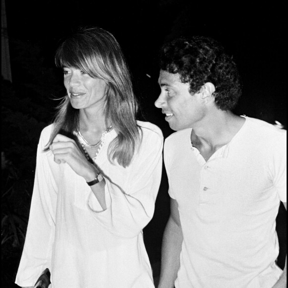 Et a toujours été subjugué par sa beauté
Archives : Françoise Hardy et Jean-Marie Périer lors d'une soirée