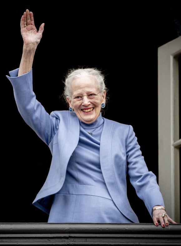 La reine Margrethe de Danemark - La famille royale du Danemark lors de la célébration du 83ème anniversaire de la reine Margrethe au balcon du palais d'Amalienborg à Copenhague, Danemark, 16 avril 2023. 
