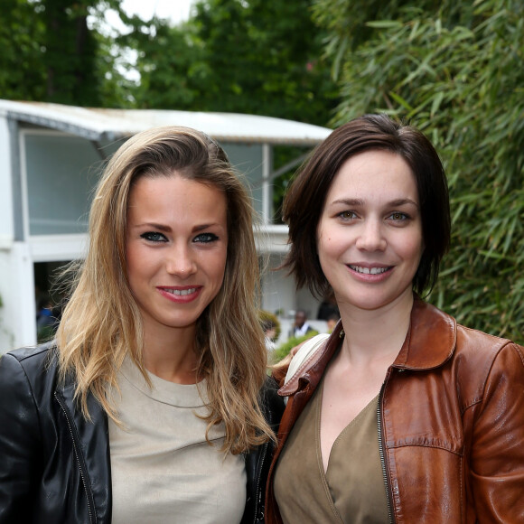 Marion Rousse et Nathalie Péchalat - People au village des Internationaux de Tennis de Roland Garros le 26 mai 2016. © Dominique Jacovides / Bestimage