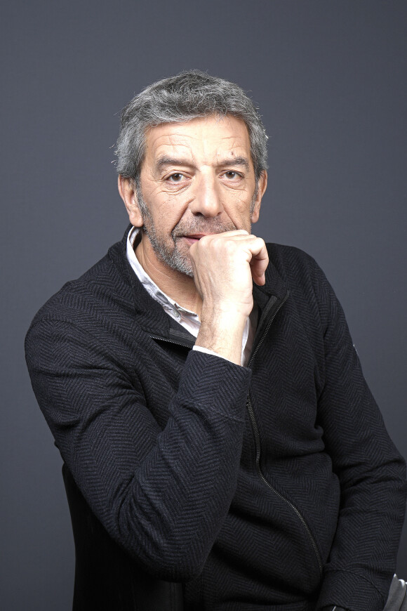 Portrait de Michel Cymes, lors de l'enregistrement de l'émission "Chez Jordan". Le 8 avril 2022 © Cédric Perrin / Bestimage