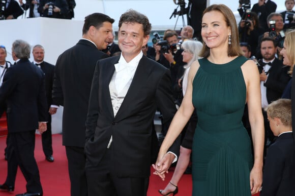 Discrets, les anciens amoureux avaient toutefois fait de belles sorties glamour, notamment sur le tapis rouge cannois
Carole Bouquet et son compagnon Philippe Sereys de Rothschild - Montée des marches du film "The Little Prince" (Le Petit Prince) lors du 68 ème Festival International du Film de Cannes, à Cannes le 22 mai 2015.