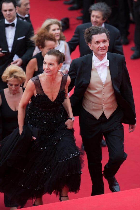 Carole Bouquet et son compagnon Philippe Sereys de Rothschild - Montée des marches du film "The Search" lors du 67 ème Festival du film de Cannes – Cannes le 21 mai 2014.  Red carpet for the movie "The Search" during the 67 th Cannes Film festival - Cannes 21/05/2014 