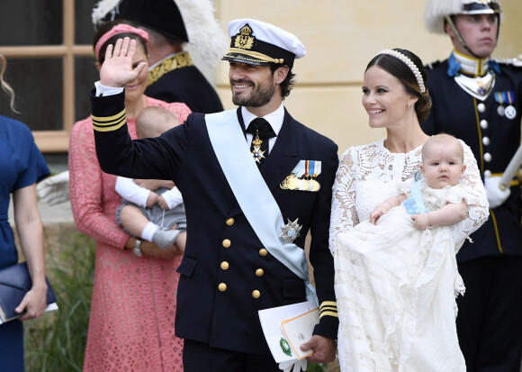 Le prince Carl Philip, la princesse Sofia (Hellqvist) et le prince Alexander - Baptême du prince Alexander de Suède au palais Drottningholm à Stockholm le 9 septembre 2016.