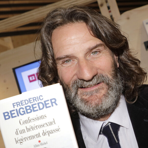 Frederic Beigbeder - Festival du Livre de Paris 2023 au Grand Palais Éphémère à Paris le 22 avril 2023. © Cedric Perrin / Bestimage 