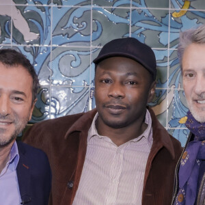 Exclusif - Bernard Montiel, MC Solaar, Antoine de Caunes - M. Solaar était l'invité de B. Montiel pour l'émission "Olympiascope" à Paris le 24 novembre 2022. L'émission sera diffusée sur Olympia TV le mardi 25 avril 2023. © Jack Tribeca / Bestimage 