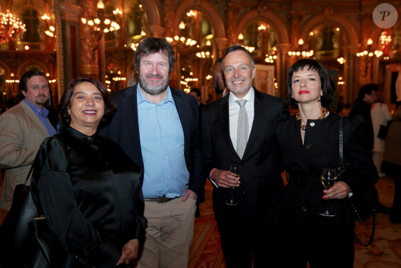 Exclusif - Veronique Valette, Manuel Mannel, Mark Wyatt et guest - Vernissage de l'exposition "Ephemere", sculptures et toiles de de l'artiste Kyo par Lilly O Events à l'hôtel Intercontinental Paris le Grand Paris le 21 avril 2023. © Anne-Sophie Guebey