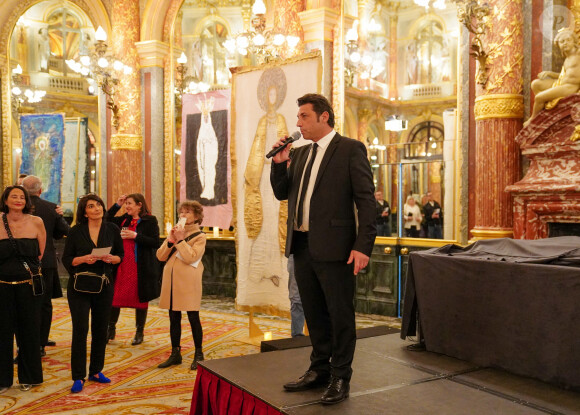 Exclusif - Byron Kelleher - Vernissage de l'exposition "Ephemere", sculptures et toiles de de l'artiste Kyo par Lilly O Events à l'hôtel Intercontinental Paris le Grand Paris le 21 avril 2023. © Anne-Sophie Guebey via Bestimage