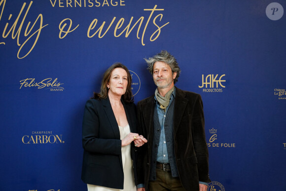 Exclusif - Kyo, Eric (scenographe) - Vernissage de l'exposition "Ephemere", sculptures et toiles de de l'artiste Kyo par Lilly O Events à l'hôtel Intercontinental Paris le Grand Paris le 21 avril 2023. © Anne-Sophie Guebey via Bestimage