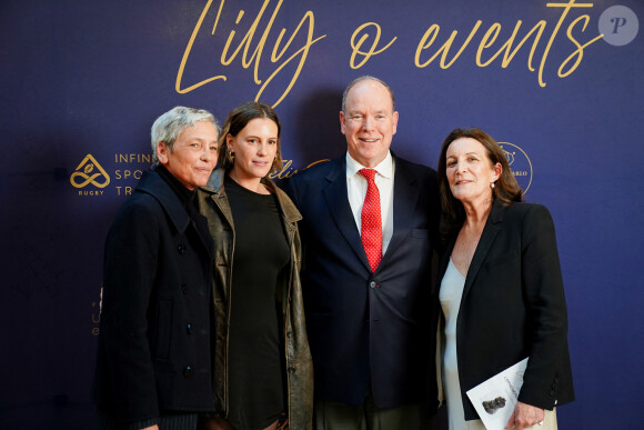 Exclusif - Juliette et Valentine Maillot, le prince Albert II de Monaco, Kyo (lartiste) - Vernissage de l'exposition "Ephemere", sculptures et toiles de de l'artiste Kyo par Lilly O Events à l'hôtel Intercontinental Paris le Grand Paris le 21 avril 2023. © Anne-Sophie Guebey via Bestimage