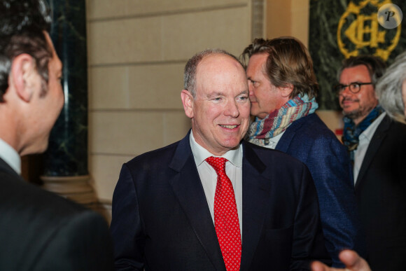 Exclusif - Arrivée du prince Albert II de Monaco - Vernissage de l'exposition "Ephemere", sculptures et toiles de de l'artiste Kyo par Lilly O Events à l'hôtel Intercontinental Paris le Grand Paris le 21 avril 2023. © Anne-Sophie Guebey via Bestimage