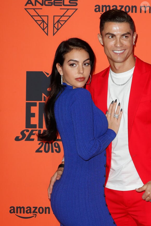 Cristiano Ronaldo et Georgina Rodriguez sur le point de se séparer ?
 
Cristiano Ronaldo et sa compagne Georgina Rodriguez à la soirée MTV European Music Awards (MTV EMA's) au FIBES Conference and Exhibition Centre à Séville en Espagne.