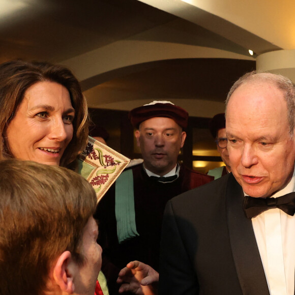 Anne-Claire Coudray, le prince Albert II de Monaco lors de la fête de la fleur et l'intronisation de personnalités commandeurs et ambassadeurs par la Commanderie du Bontemps au Château Smith Haut Lafitte à Martillac le 27 avril 2023. © Fabien Cottereau / Patrick Bernard / Bestimage