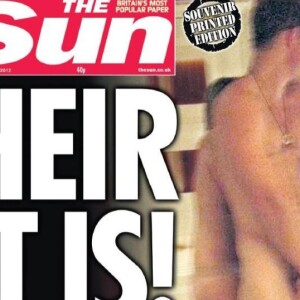 Une mésaventure déjà arrivée à son fils en 2012. 
Le prince Harry à la une de The Sun le 24 août 2012. Le tabloïd britannique parle de débat national et de test crucial pour la liberté de la presse.