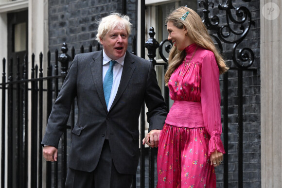 Boris Johnson et sa femme Carrie quittent le 10 Downing Street à Londres, après la passation de pouvoir à la nouvelle Première ministre britannique. Le 6 septembre 2022
