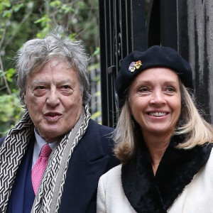 Sabrina Guinness a en effet partagé sa vie pendant quelques mois.
Tom Stoppard et sa femme Sabrina Guinness - Arrivées au mariage religieux de Rupert Murdoch et Jerry Hall à l'église Saint-Bride de Londres le 5 mars 2016. 