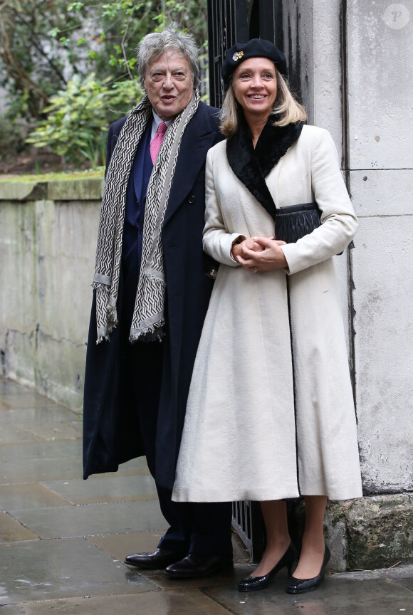 Sabrina Guinness a en effet partagé sa vie pendant quelques mois.
Tom Stoppard et sa femme Sabrina Guinness - Arrivées au mariage religieux de Rupert Murdoch et Jerry Hall à l'église Saint-Bride de Londres le 5 mars 2016. 