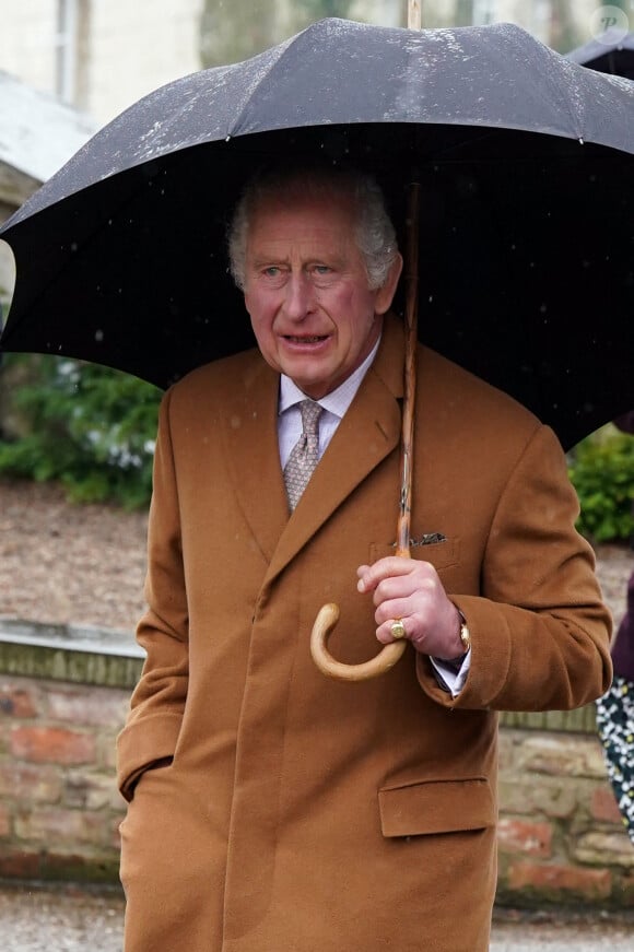 Charles III a invité des convives spéciaux pour son couronnement.
Le roi Charles III d'Angleterre et Camilla Parker Bowles, reine consort d'Angleterre, arrivent pour une visite à Talbot Yard Food Court à Malton. 