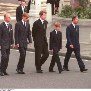 Le prince Harry a gardé un souvenir traumatisant des funérailles de sa mère Lady Di, le 6 septembre 1997 à Londres. 