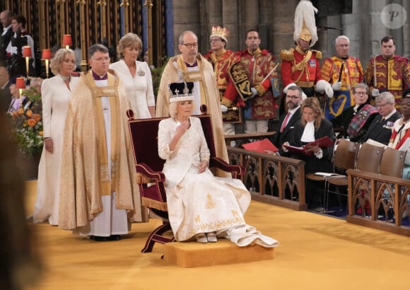 Et si la cérémonie s'est étalée sur 2 heures, c'est vers la fin que le monarque de 74 ans a finalement été couronné.
Camilla Parker Bowles, reine consort d'Angleterre - Les invités à la cérémonie de couronnement du roi d'Angleterre à l'abbaye de Westminster de Londres, Royaume Uni, le 6 mai 2023.
