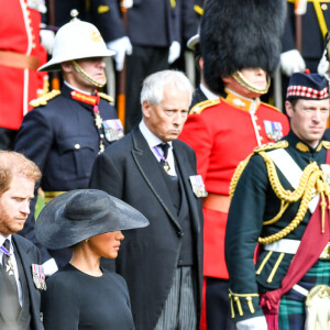 Le prince William, prince de Galles, Le prince Harry, duc de Sussex,Meghan Markle, duchesse de Sussex et Peter Phillips - Funérailles nationales de la reine Elizabeth II à Londres, Royaume Uni, le 19 septembre 2022. © Avalon/panoramic/Bestimage