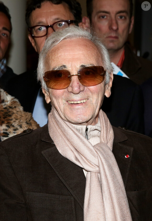 Charles Aznavour était également plus acharné au travail que son fils, Mischa. 
Charles Aznavour au centenaire de la naissance de Charles Trenet à la Galerie des Bibliothèques de la ville de Paris le 12 avril 2013. © Dominique Jacovides / Bestimage