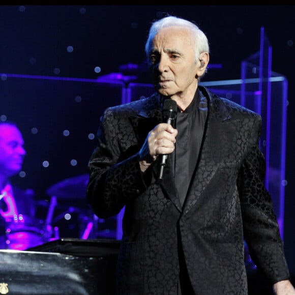 Charles Aznavour chante à l'Olympia de Paris, le 28 septembre 2011. © Agence / Bestimage