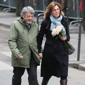 Ils ont gardé de bons contacts
Jean-Louis Borloo et sa femme Béatrice Schönberg - Arrivées aux obsèques de France Gall au cimetière de Montmartre à Paris le 12 janvier 2018. 