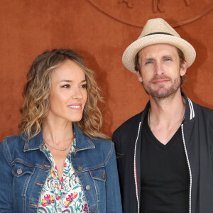 Elodie Fontan et son compagnon Philippe Lacheau au village (Jour 7) lors des Internationaux de France de Tennis de Roland Garros 2022 à Paris, France, le 28 mai 2022. © Bertrand Rindoff/Bestimage  Celebs attending at the village (Day 7) during the French Open Tennis Roland Garros 2022 in Paris, France, on May 28, 2022. 