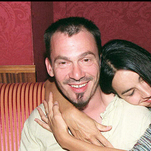 Florent Pagny était alors fou amoureux de celle qui avait 11 ans de moins que lui.
Florent Pagny et Azucena 