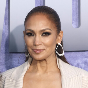 Jennifer Lopez - Photocall de la première du film "The Mother" à Los Angeles le 10 mai 2023.  