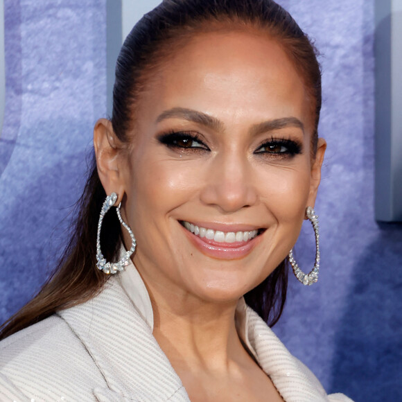 Jennifer Lopez à la première du film "The Mother" à Los Angeles, le 10 mai 2023. 