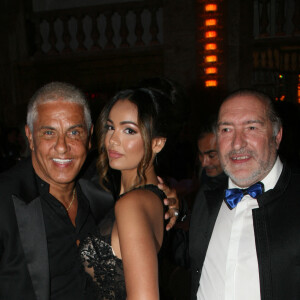 Le 13 mai 2023, l'association Children For Peace a organisé sa soirée de gala dans les Salons Hoche et Exposition de la collection Schneider.
Samy Naceri et sa compagne Sofia Athéna - Soirée de gala au profit de l'association Children For Peace dans les Salons Hoche et Exposition de la collection Schneider à Paris le 13 mai 2023. © JLPPA / Bestimage