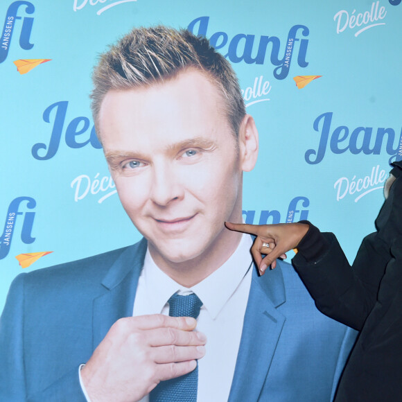 Karine Le Marchand à la générale du spectacle "JeanFi (Janssens) Décolle" à l'Alhambra à Paris, le 7 décembre 2017. © Giancarlo Gorassini/Bestimage