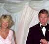 Revenant ainsi sur les problèmes de boulimie de Lady Diana.
Charles III et Camilla en 2000