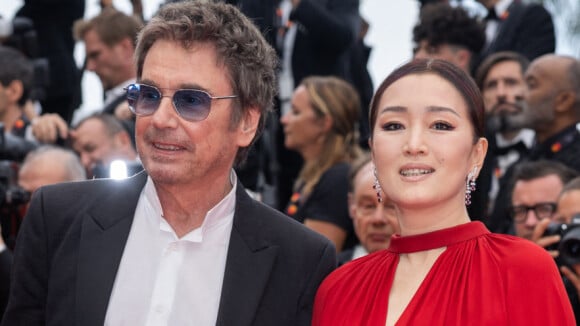 Cannes 2023 : Jean-Michel Jarre si amoureux de Gong Li, flamboyante en combinaison rouge