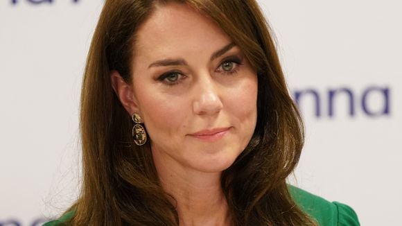 Kate Middleton : Boucles d'oreilles à 11 euros et look 100% recyclé, 1ère sortie depuis que Meghan et Harry ont évité le pire