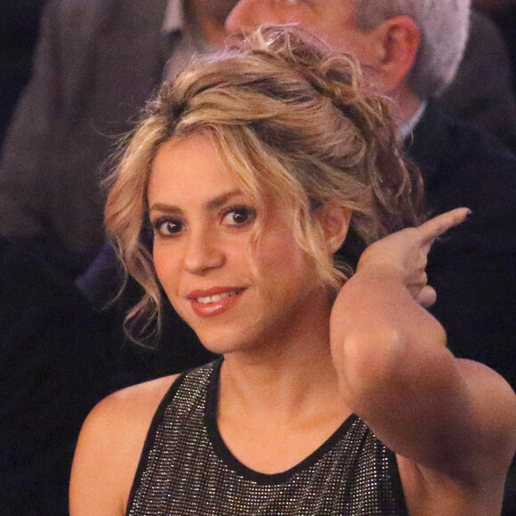 Shakira s'éclate à Miami avec un mannequin très connue
Gerard Piqué reçoit le prix du meilleur athlète catalan lors d'une cérémonie à Barcelone. La chanteuse Shakira était à ses côtés
