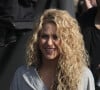 Depuis plus d'un mois, Shakira a décidé de quitter Barcelone
Shakira danse sur le tournage d'une publicité sur une plage en Catalogne, sous les yeux de son fils Milan, le 8 octobre 2015. La publicité est filmée par un drone.