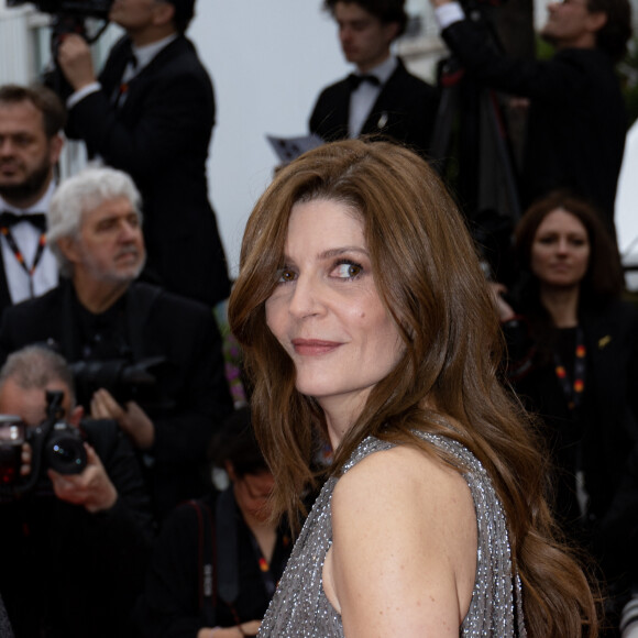 Pas en tant que maîtresse de cérémonie mais pour présenter le film Eureka dans la sélection Cannes Première
Chiara Mastroianni - Montée des marches du film " The zone of interest " lors du 76ème Festival International du Film de Cannes, au Palais des Festivals à Cannes. Le 19 mai 2023 © Jacovides-Moreau / Bestimage