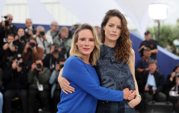 La réalisatrice Géraldine Danon et Stéphane Caillard au photocall de "Flo" lors du 76ème Festival International du Film de Cannes, le 20 mai 2023. © Jacovides / Moreau / Bestimage