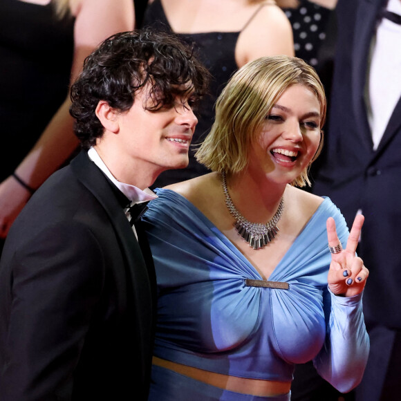 Elle a profité de cette projection cannoise de la série événement de Lily-Rose Depp et The Weeknd pour faire une entrée sensationnelle
Florian Rossi et sa compagne Louane Emera - Montée des marches du film « The Idol » lors du 76ème Festival International du Film de Cannes, au Palais des Festivals à Cannes. Le 22 mai 2023 © Jacovides-Moreau / Bestimage