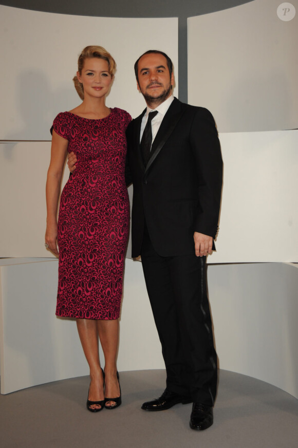 Virginie Efira et François-Xavier Demaison lors de la 35e cérémonie des César le 27 février 2010