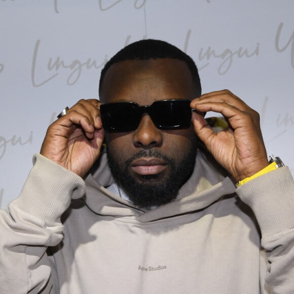 Il s'agit de Gims qui garde un mauvais souvenir de ce monstre du cinéma lors d'une soirée au Festival de Cannes
Gims lors d'une séance de dédicace au centre commercial Lillenium à Lille le 12 décembre 2022. © Rachid Bellak / Bestimage 