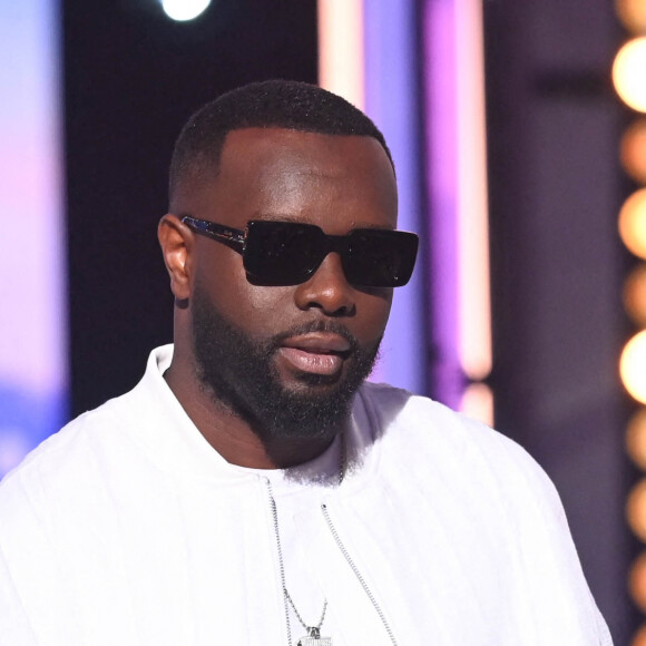 Le comédien aurrait carrément pousser le chanteur. Un geste déplacé qu'il a raconté à Cauet sur NRJ. 
Gims - 36ème Edition du Téléthon à Paris. Le 2 décembre 2022 © Coadic Guirec / Bestimage 