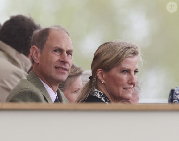 Le prince Edward, duc d'Edimbourg, et Sophie Rhys-Jones, duchesse d'Edimbourg, assistent au "Royal Windsor Horse Show" au château de Windsor, le 12 mai 2023. 