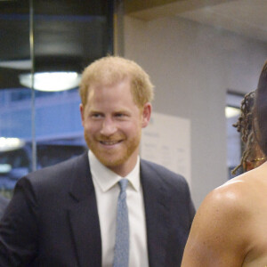 Le prince Harry, duc de Sussex et Meghan Markle, duchesse de Sussex, et sa mère Doria Ragland, arrivent à la cérémonie des "Women of Vision Awards" au Ziegfeld Theatre à New York, le 16 mai 2023. 