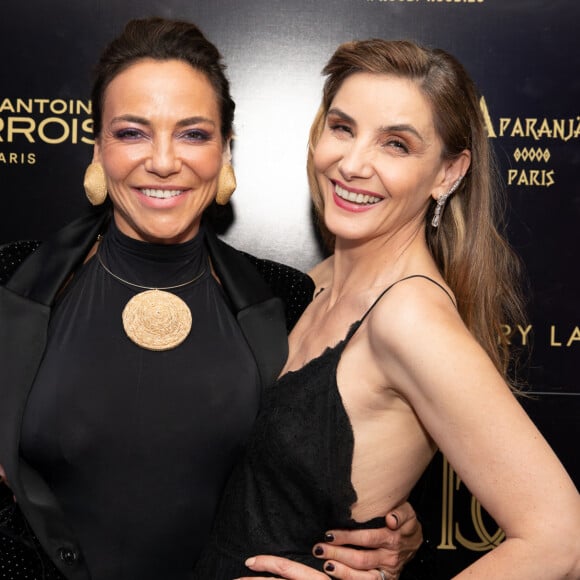 Après la montée des marches du film "L'été dernier", Clotilde Courau s'est rendue dans la suite de Sandra Sisley, présente depuis dix ans au Festival de Cannes.
Exclusif - Sandra Sisley et Clotilde Courau - Soirée à la suite Sandra & Co lors du 76ème Festival International du Film de Cannes. © Aurelio Stella/Bestimage 