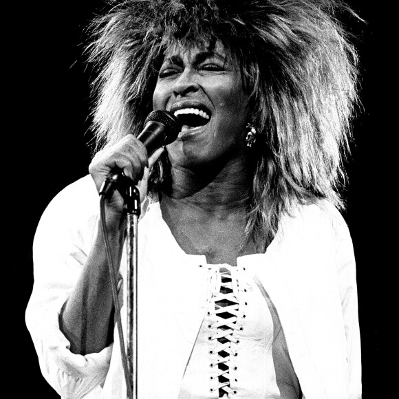 La reine du rock 'n' roll Tina Turner est décédée à l'âge de 83 ans. La chanteuse légendaire serait décédée à son domicile en Suisse des suites d'une longue maladie.